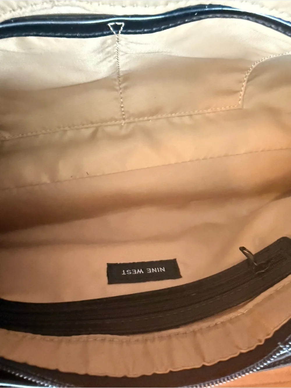 Liz Claiborne liz claiborne